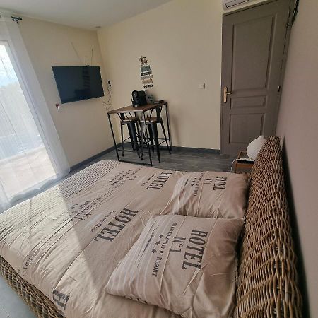Chambre Avec Piscine Partagee Marcorignan Kültér fotó